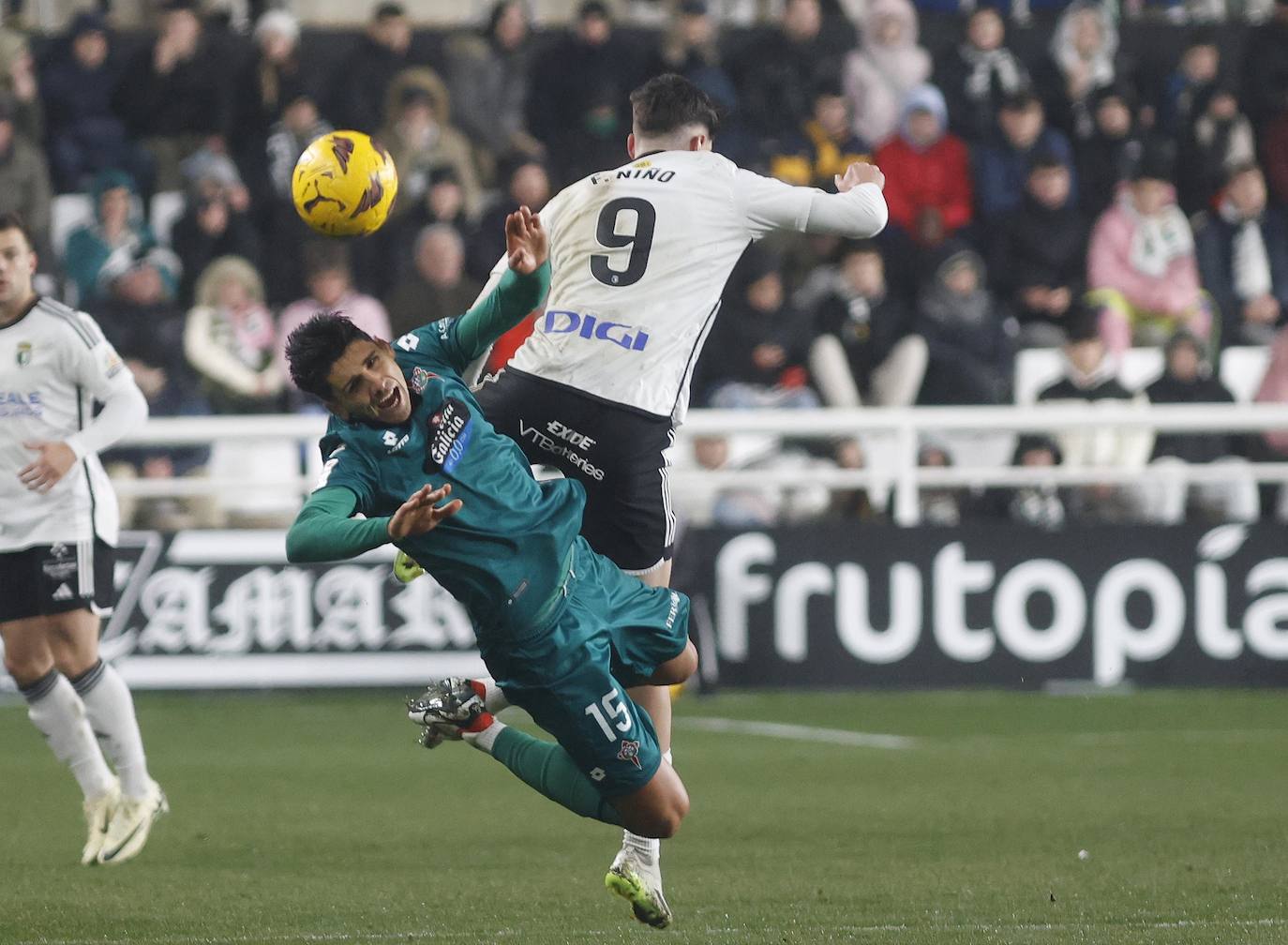 Victoria del Burgos CF ante el Racing de Ferrol