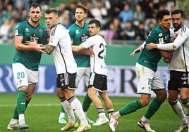 Imagen del partido entre Racing de Ferrol y Burgos CF en la primera vuelta.