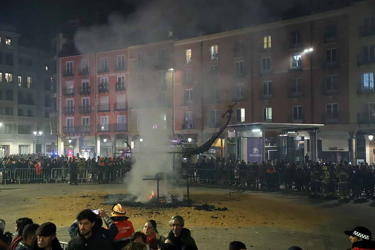 El entierro de la sardina en el Carnaval de Burgos, en imágenes