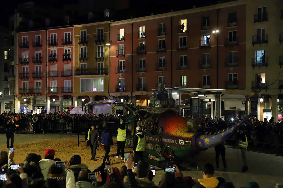 El entierro de la sardina en el Carnaval de Burgos, en imágenes