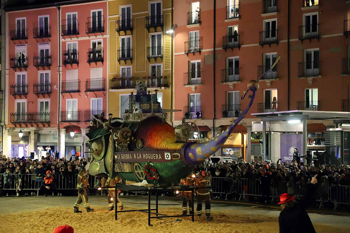 El entierro de la sardina en el Carnaval de Burgos, en imágenes