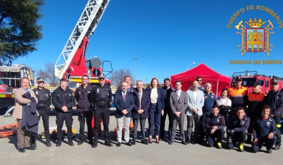 Presentación de los nuevos vehículos del parque de bomberos de Aranda de Duero.