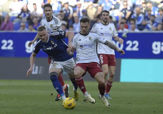 El Burgos CF fue incapaz de frenar a un buen Real Oviedo y cayó 5-0.