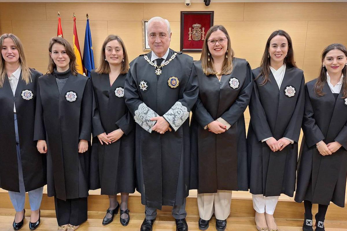 Ainara Vega, Cristina Fuertes, María Grimi, José Luis Concepción, Beatriz Martín, Paula Sánchez y Marta Campo.