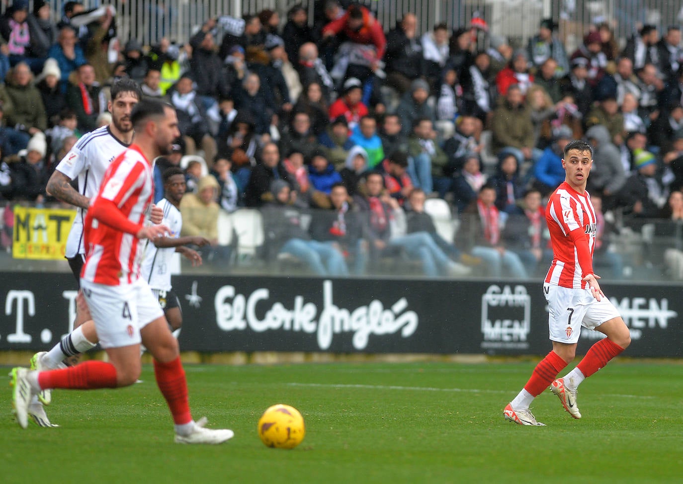 El Burgos CF derrota al Sporting de Gijón en El Plantío