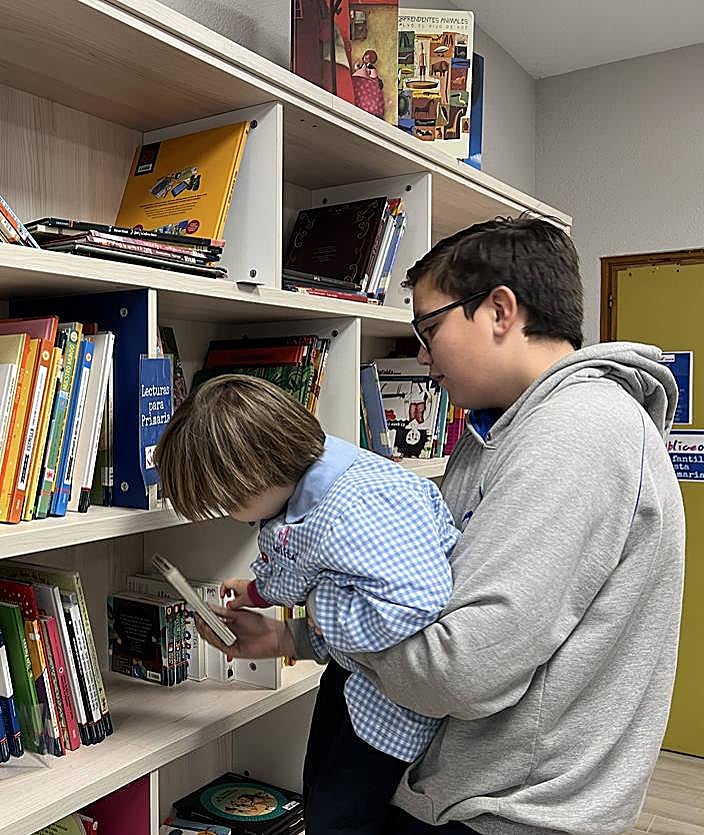 Imagen secundaria 2 - Liceo Castilla Maristas: Educando más allá de las aulas  