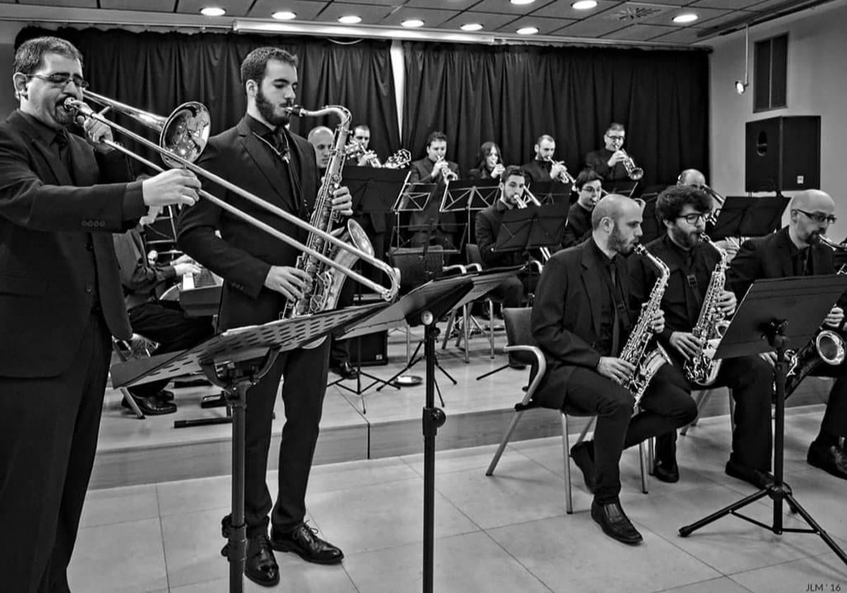 Integrantes de Big Band Burgos.