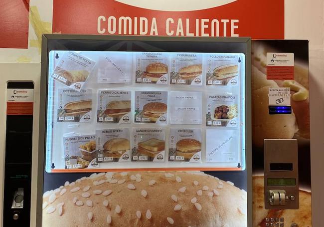 Oferta de la máquina expendedora de comida caliente en Aranda de Duero.