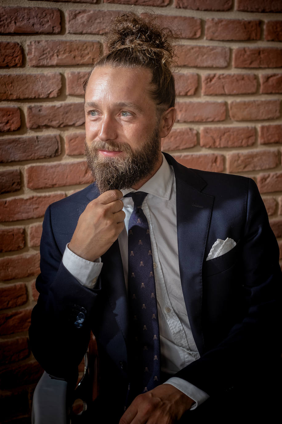 El burgalés Carlos Sánchez cortará jamón en la gala de los Oscar.