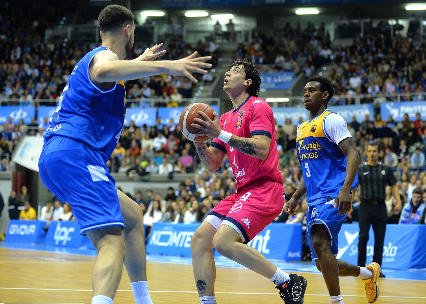 El derbi burgalés de baloncesto, en imágenes