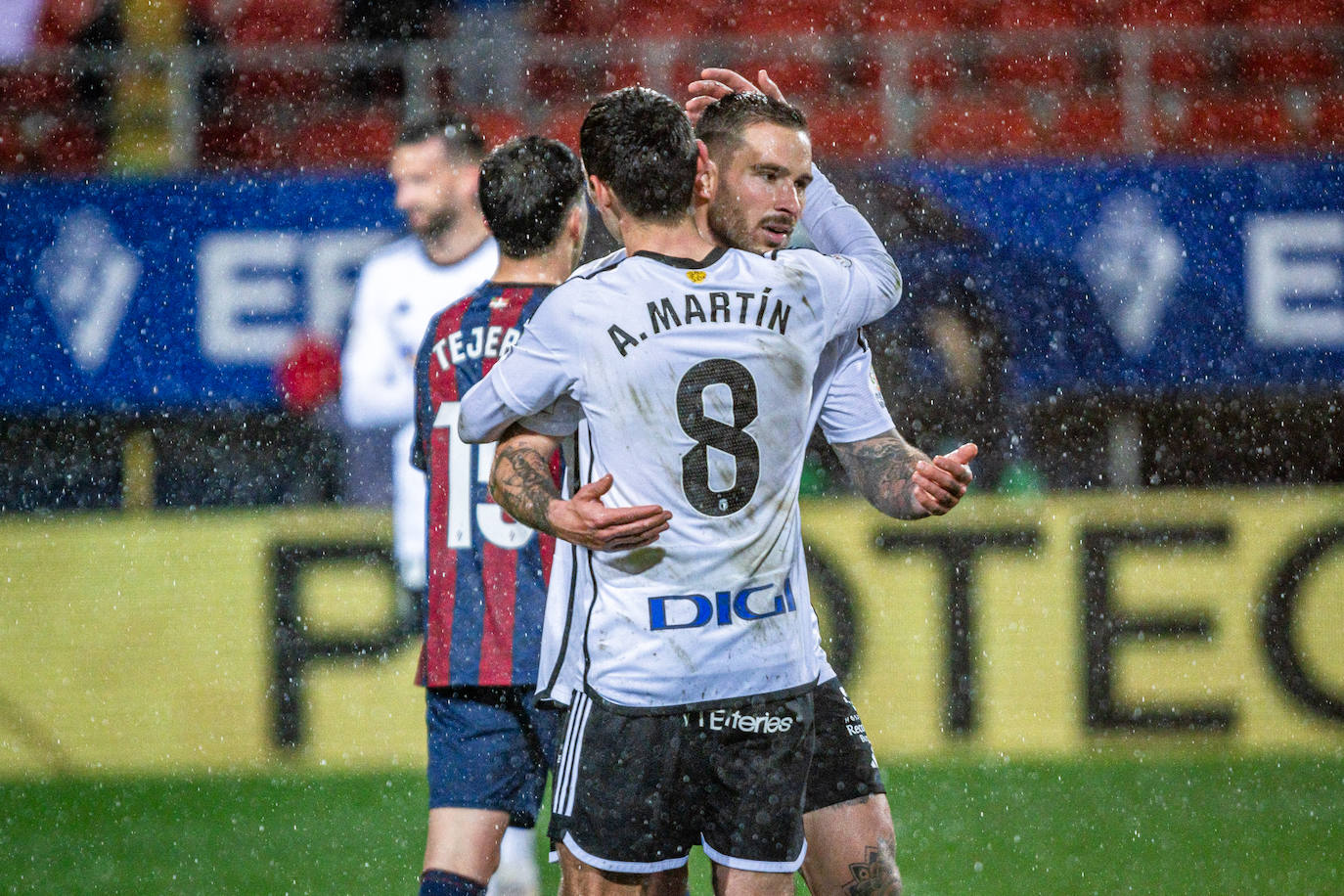 El partido SD Eibar - Burgos CF, en imágenes