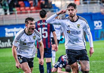 El Burgos CF gana con justicia al Eibar y se mete en play-off