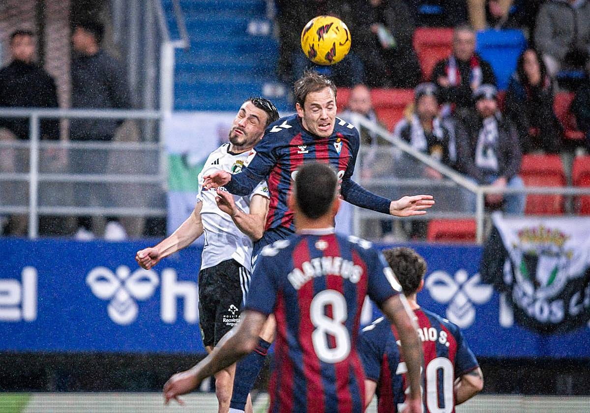 Imagen del encuentro entre SD Eibar y Burgos CF