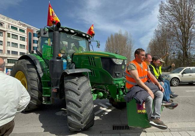 Los tractores por el centro de Burgos.