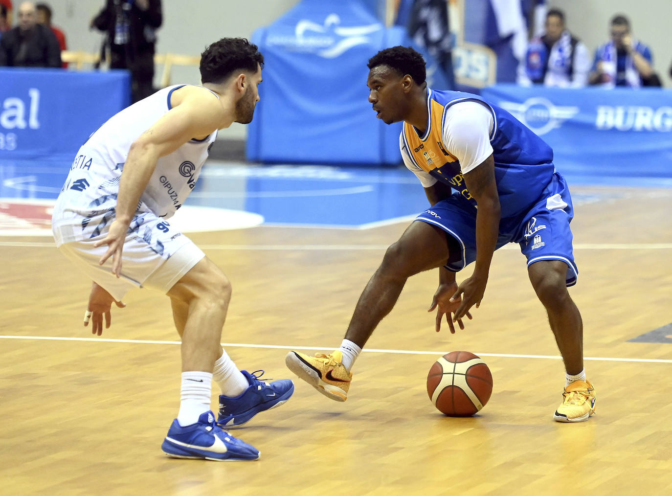 La victoria del San Pablo Burgos frente al Gipuzkoa Basket, en imágenes