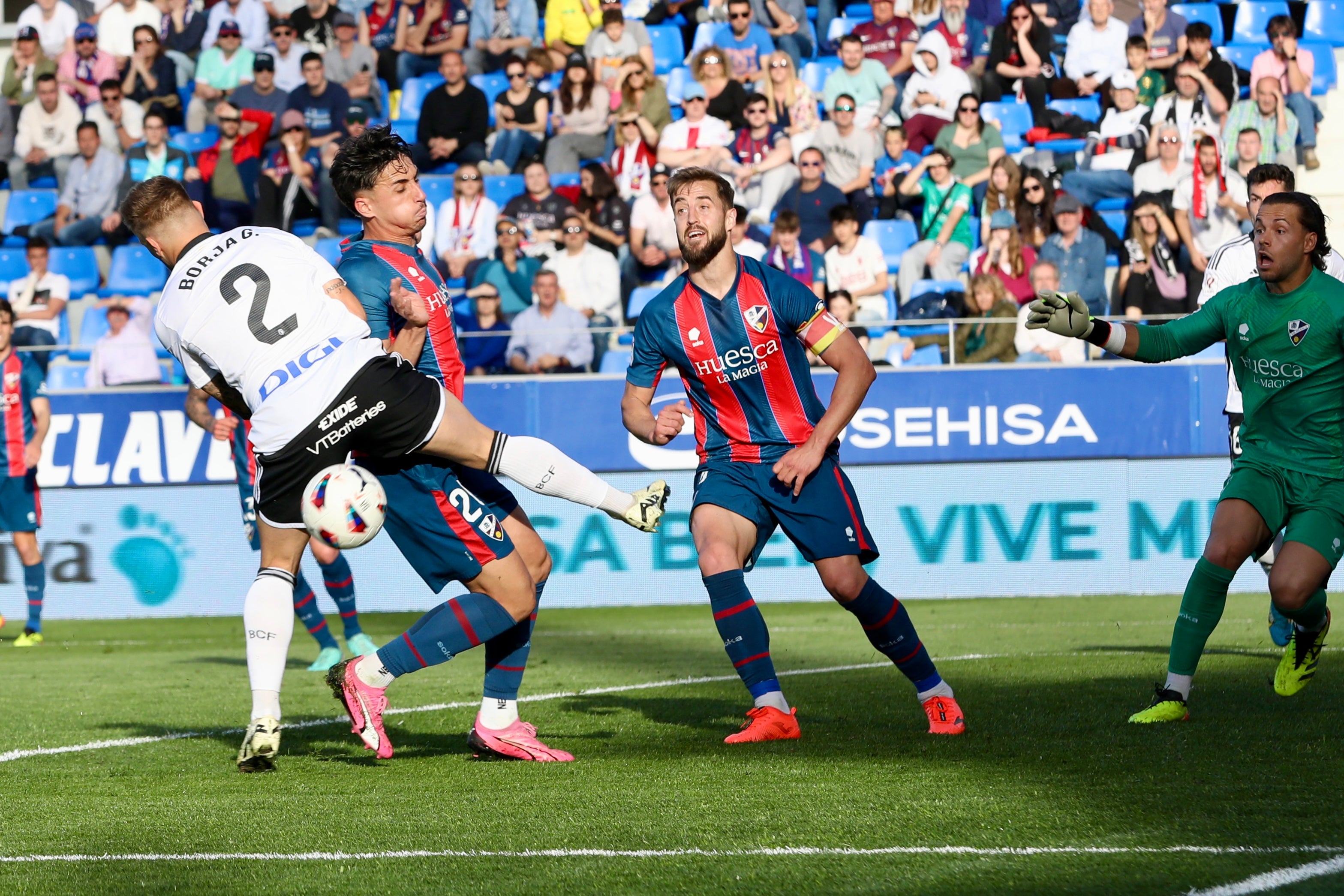 Así ha sido la derrota del Burgos CF ante la SD Huesca en imágenes