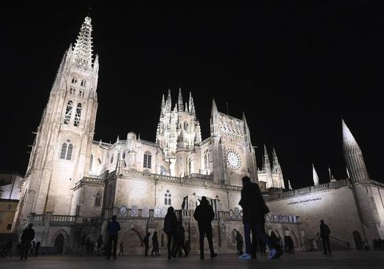 Catedral de Burgos con su nueva iluminación.
