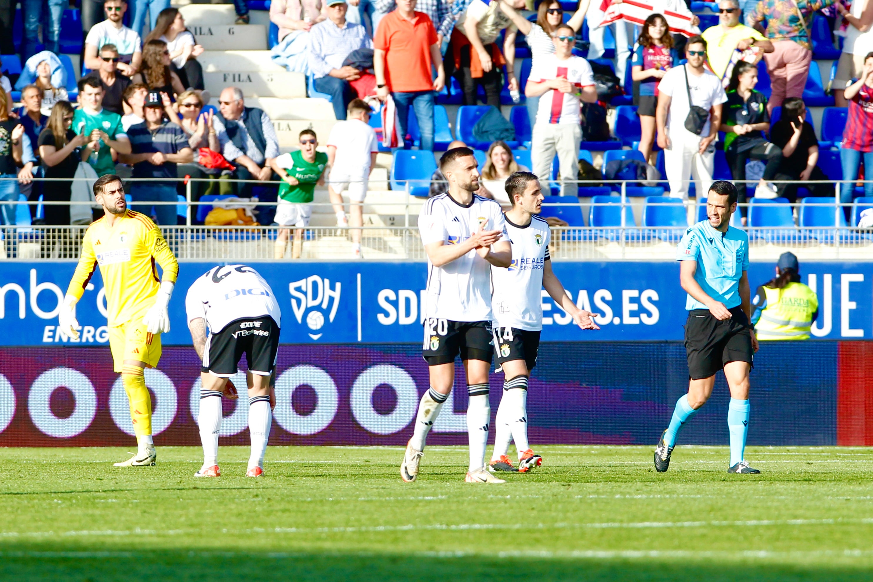 Así ha sido la derrota del Burgos CF ante la SD Huesca en imágenes