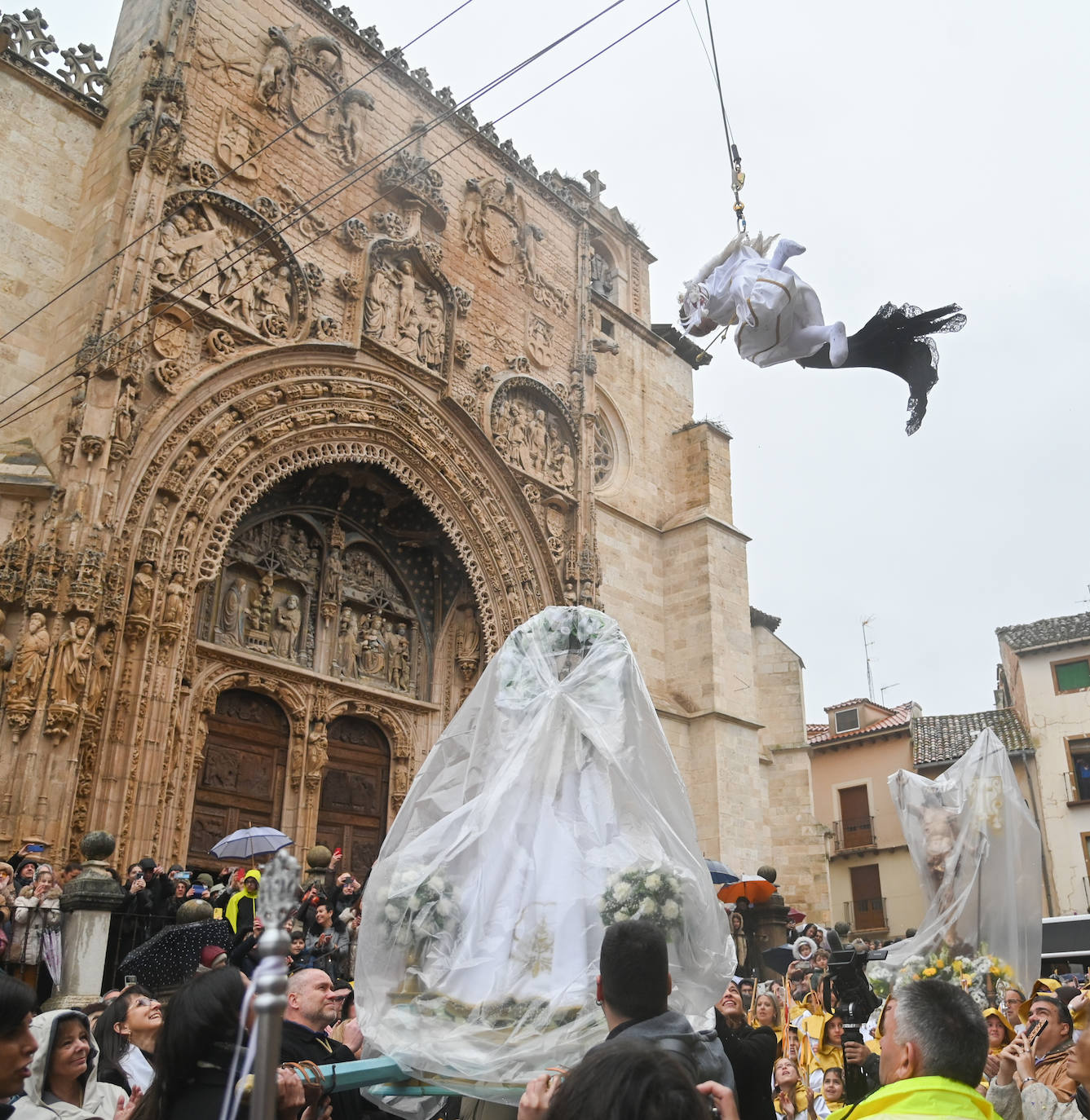 Así ha sido la Bajada del Ángel en Aranda, en imágenes