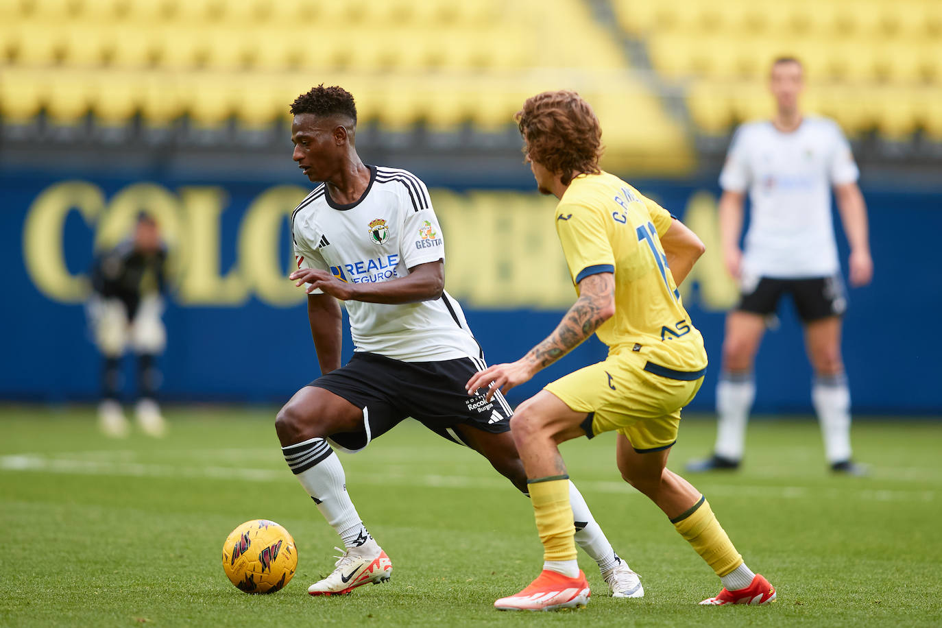 La derrota del Burgos CF ante el Villarreal B, en imágenes