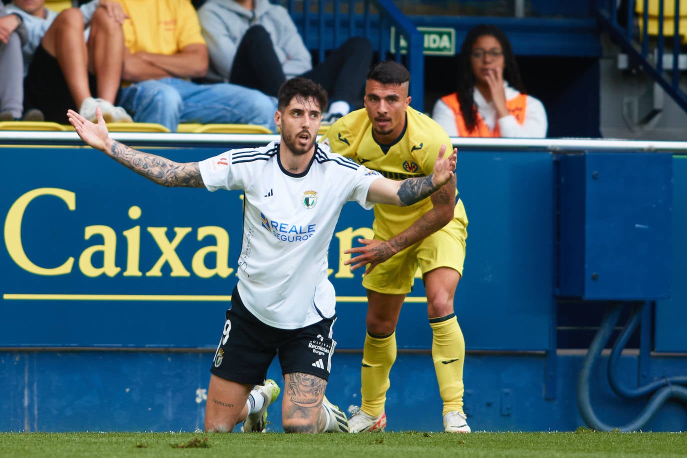 La derrota del Burgos CF ante el Villarreal B, en imágenes