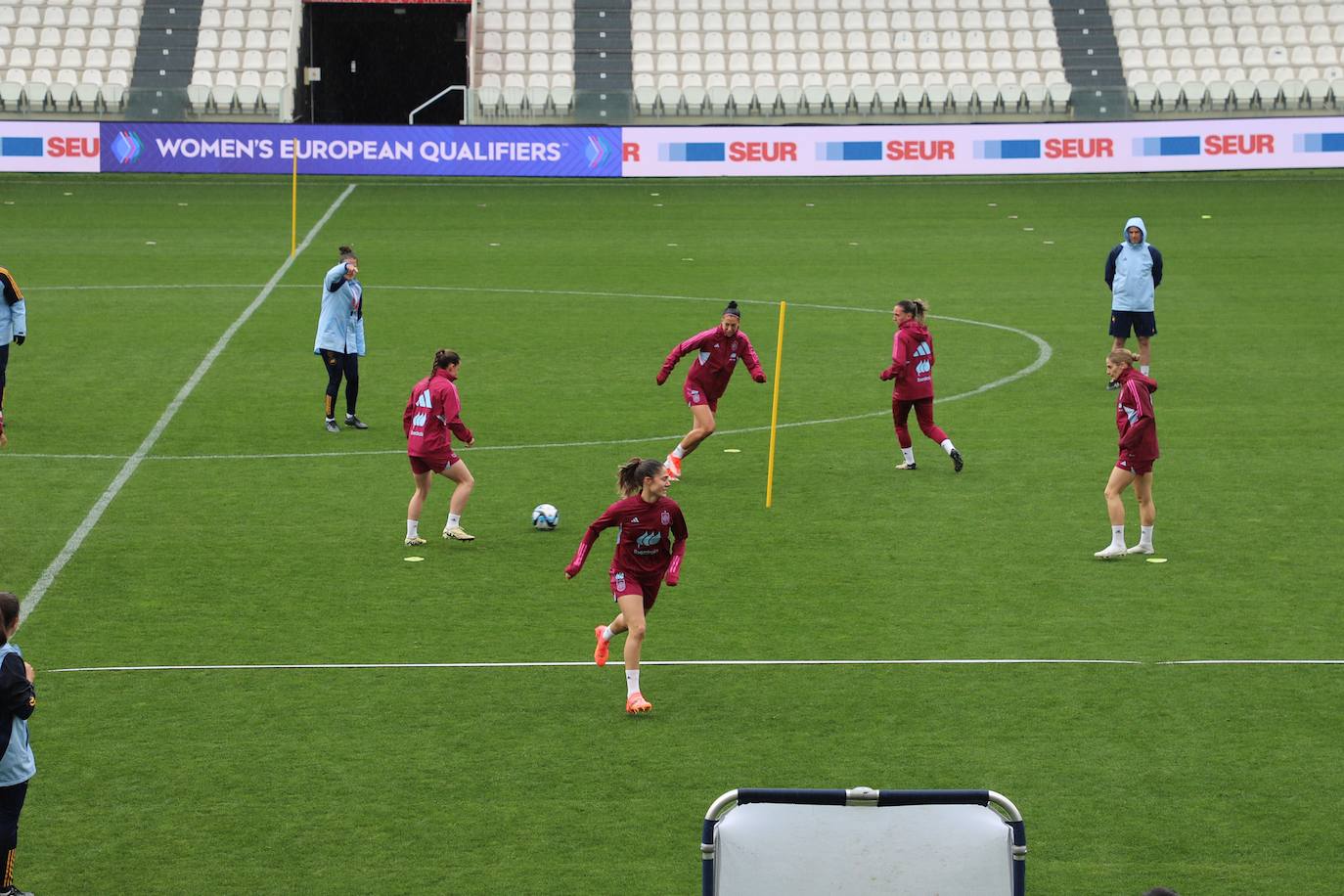 El entrenamiento de la Selección Femenina en El Plantío, en imágenes