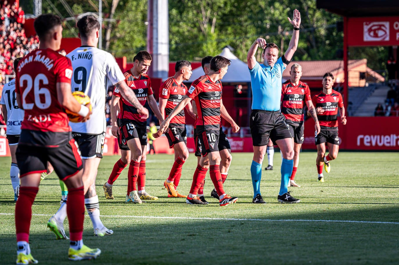 El Mirandés se lleva el derbi de Burgos