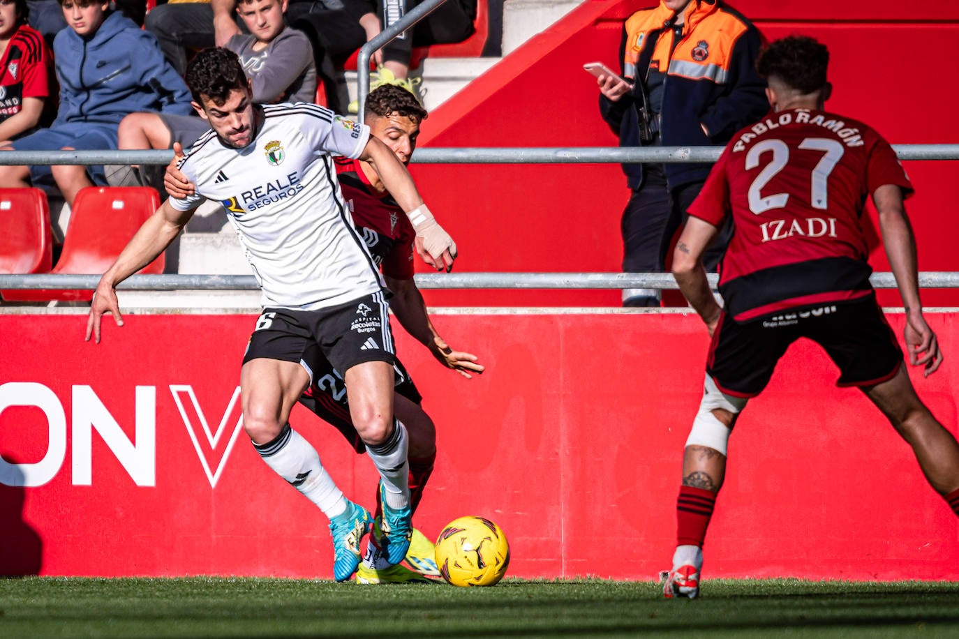 El Mirandés se lleva el derbi de Burgos