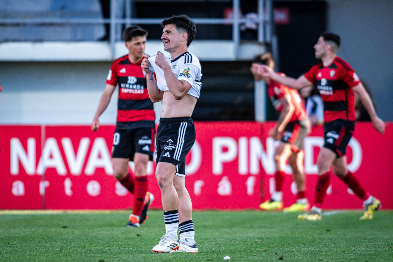 El Mirandés se lleva el derbi de Burgos