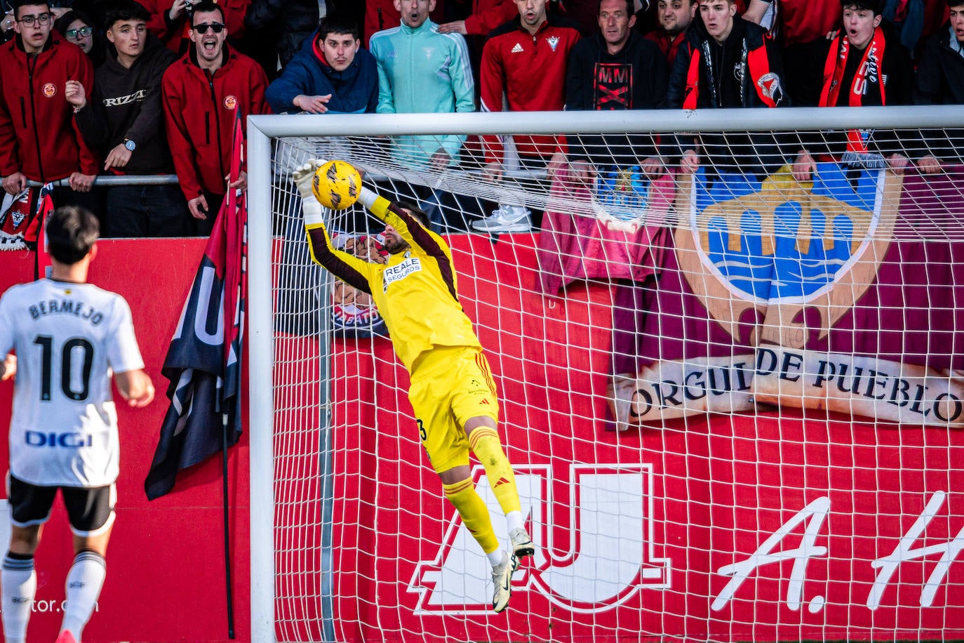 El Mirandés se lleva el derbi de Burgos