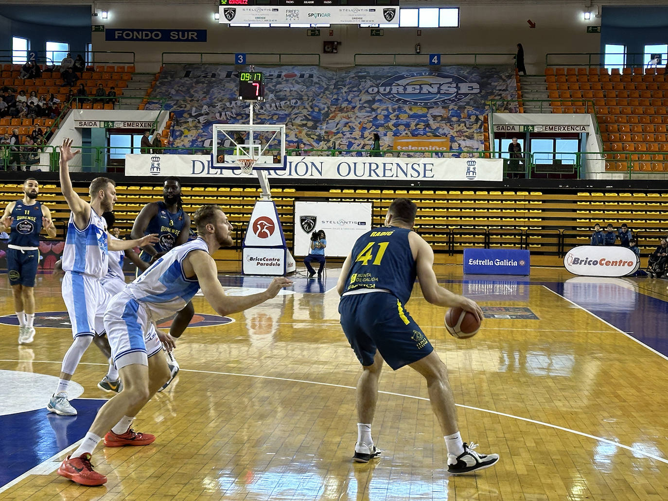 Las imágenes del Ourense Baloncesto contra el San Pablo