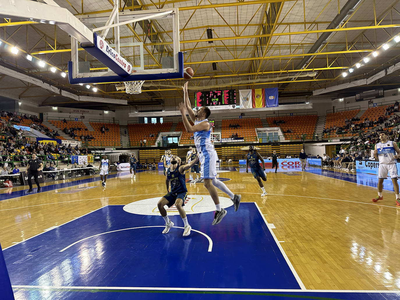 Las imágenes del Ourense Baloncesto contra el San Pablo