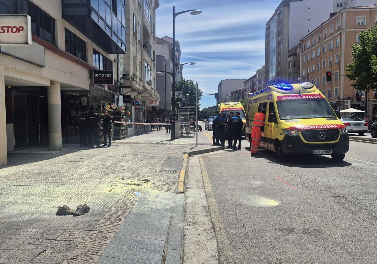 Imagen principal - Atención al herido en el lugar de los hechos. 