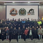 La Policía Local de Burgos enseña en Colombia su trabajo con las unidades caninas