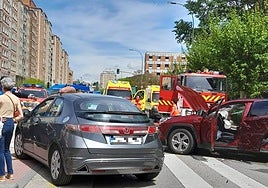 El accidente se ha producido en la avenida Cantabria, cruce con Reyes Católicos, Burgos.