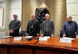 Manuel González Tavira, Monseñor Iceta, Donato Miguel Arce y Amadeo Alonso.