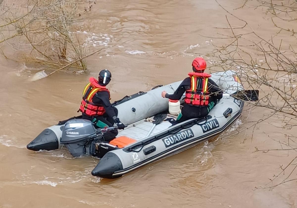 Búsqueda de Tina en el río Pedroso en Burgos.