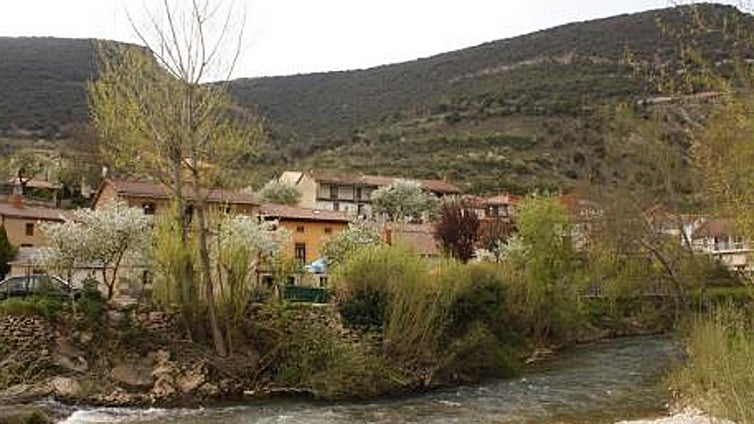 Ampliado el plazo para ser gerente de un bar rural por 121 euros al mes