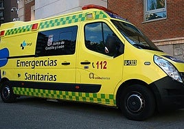 Foto de archivo de una ambulancia.