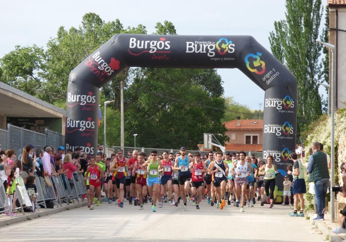 'Carrera entre bodegas' de Sotillo de la Ribera de 2022. Imagen de archivo