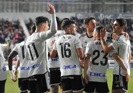 Burgos CF: ocho contratos en vigor, varias negociaciones y mucho por decidir