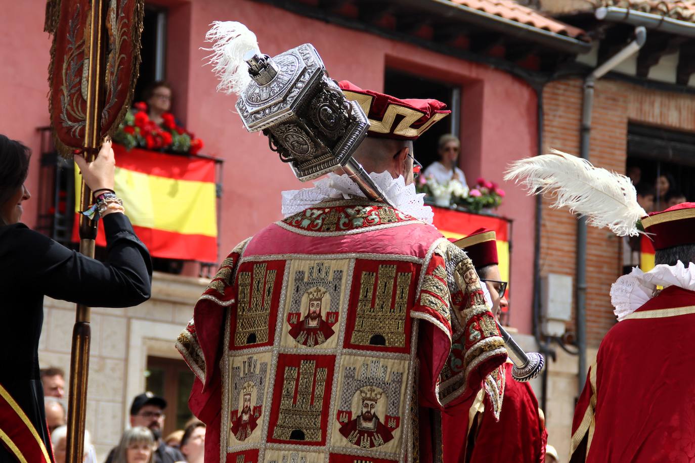 Así ha sido la procesión del Curpillos en el barrio de Las Huelgas