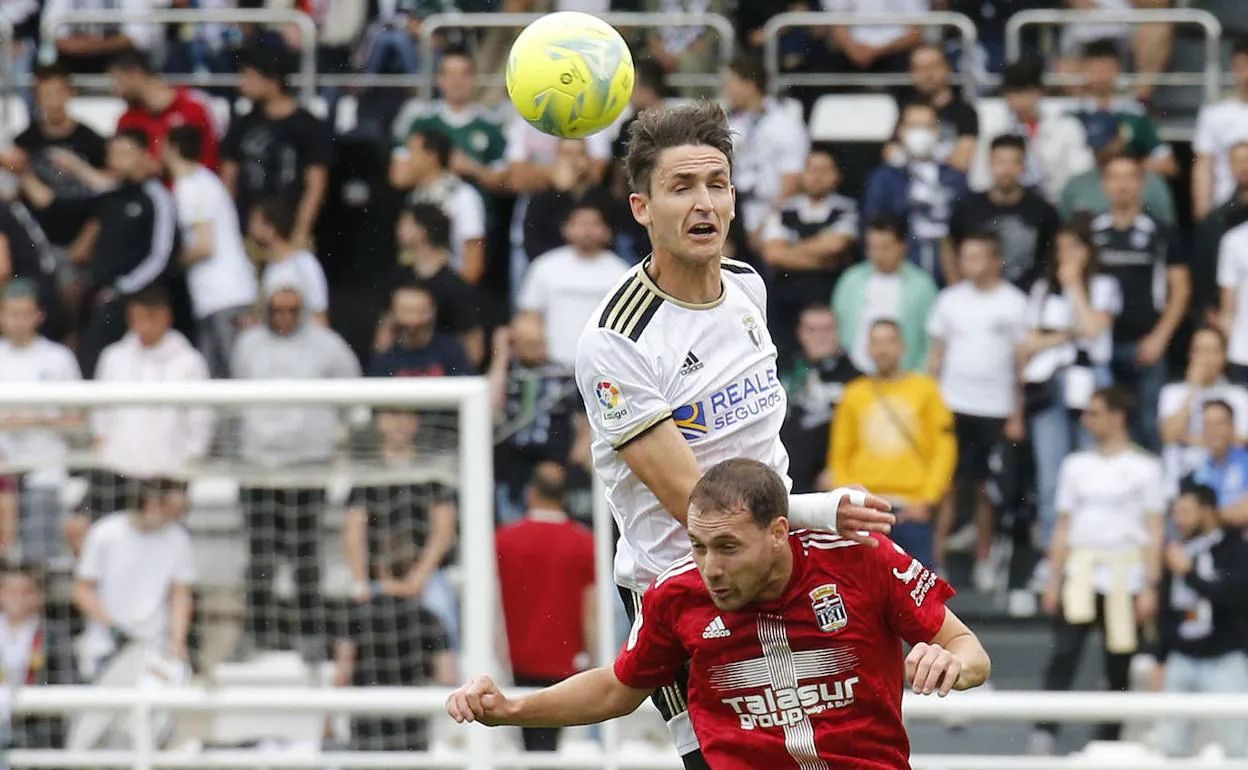 Unai Elgezabal en uno de los partidos disputados como blanquinegro.