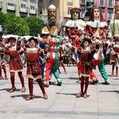 Los danzantes tendrán trajes nuevos después de 70 años