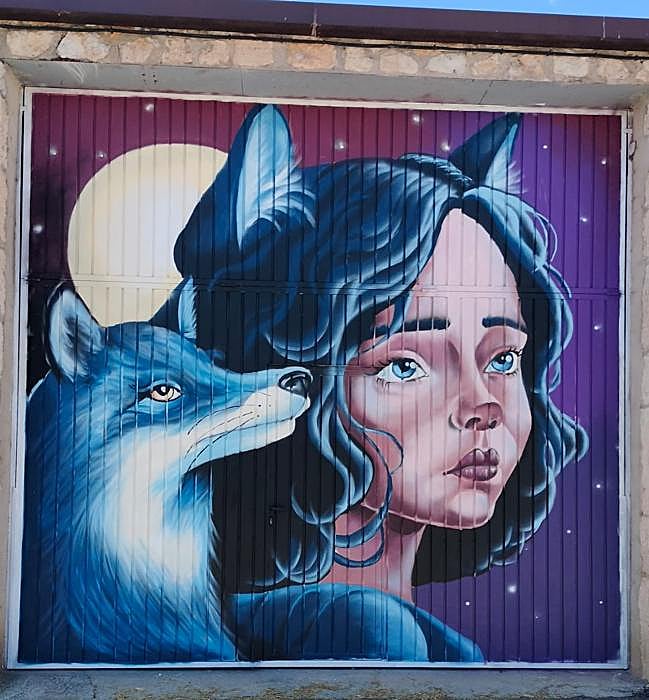 Algunos de los nuevos murales de Tubilla del Lago.