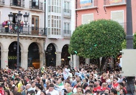 Los Sampedros han comenzado este jueves por la noche ante una Plaza Mayor abarrotada