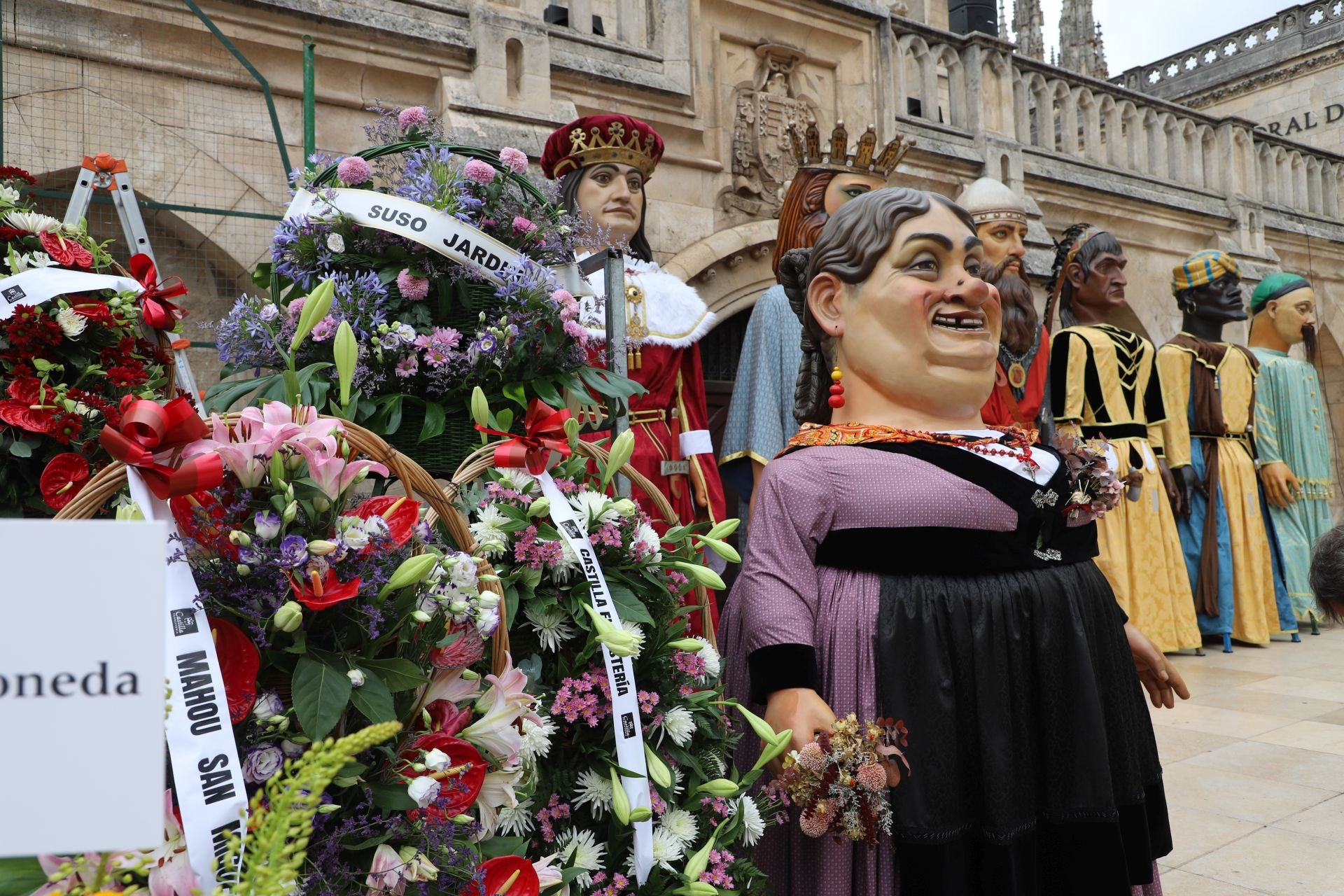 Así ha sido la Ofrenda Floral de los Sampedros en Burgos