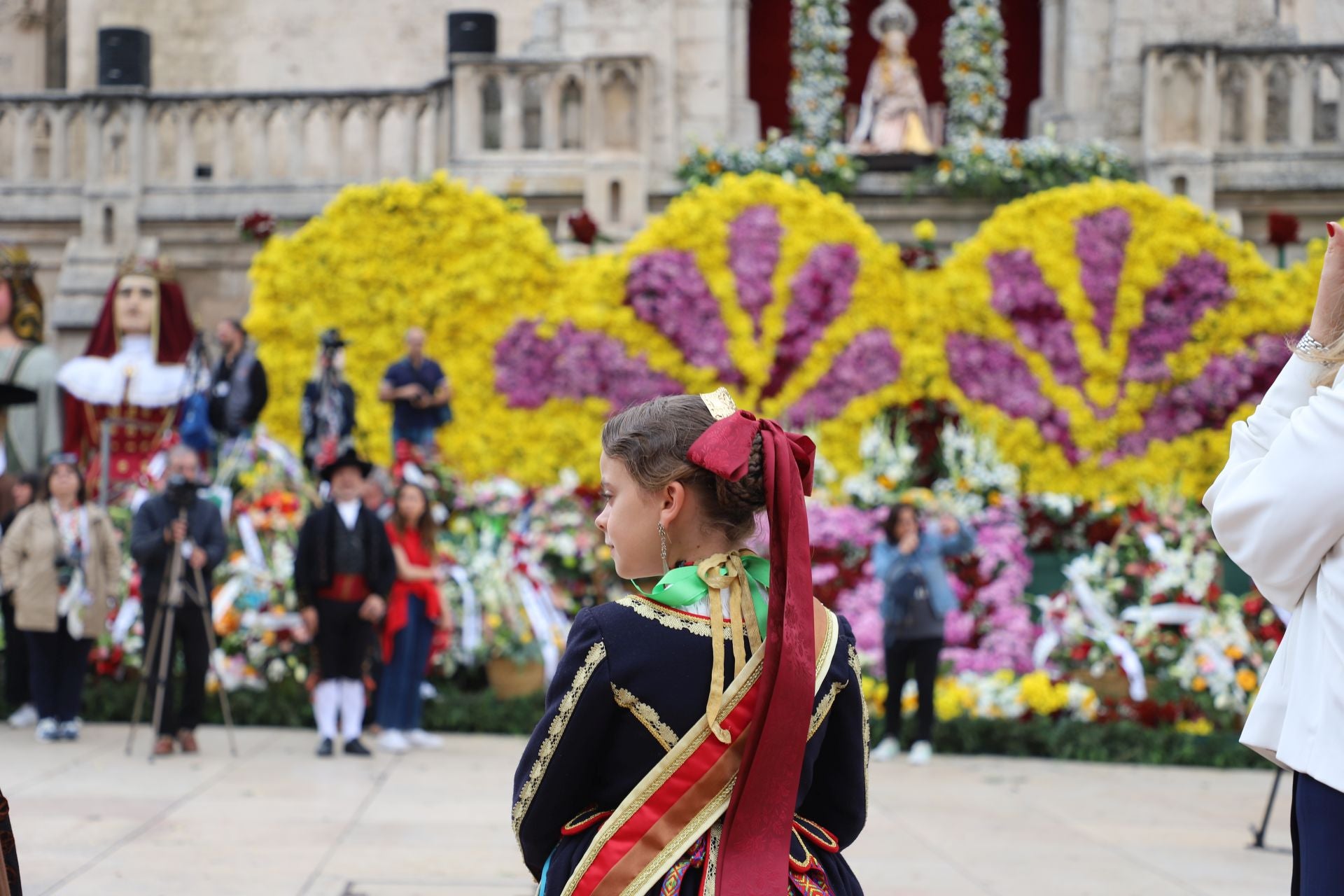 Así ha sido la Ofrenda Floral de los Sampedros en Burgos