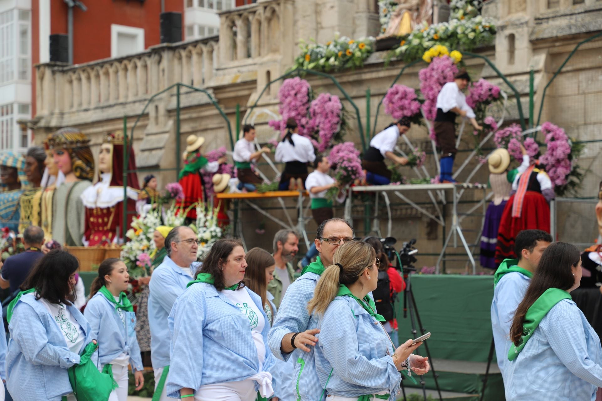 Así ha sido la Ofrenda Floral de los Sampedros en Burgos