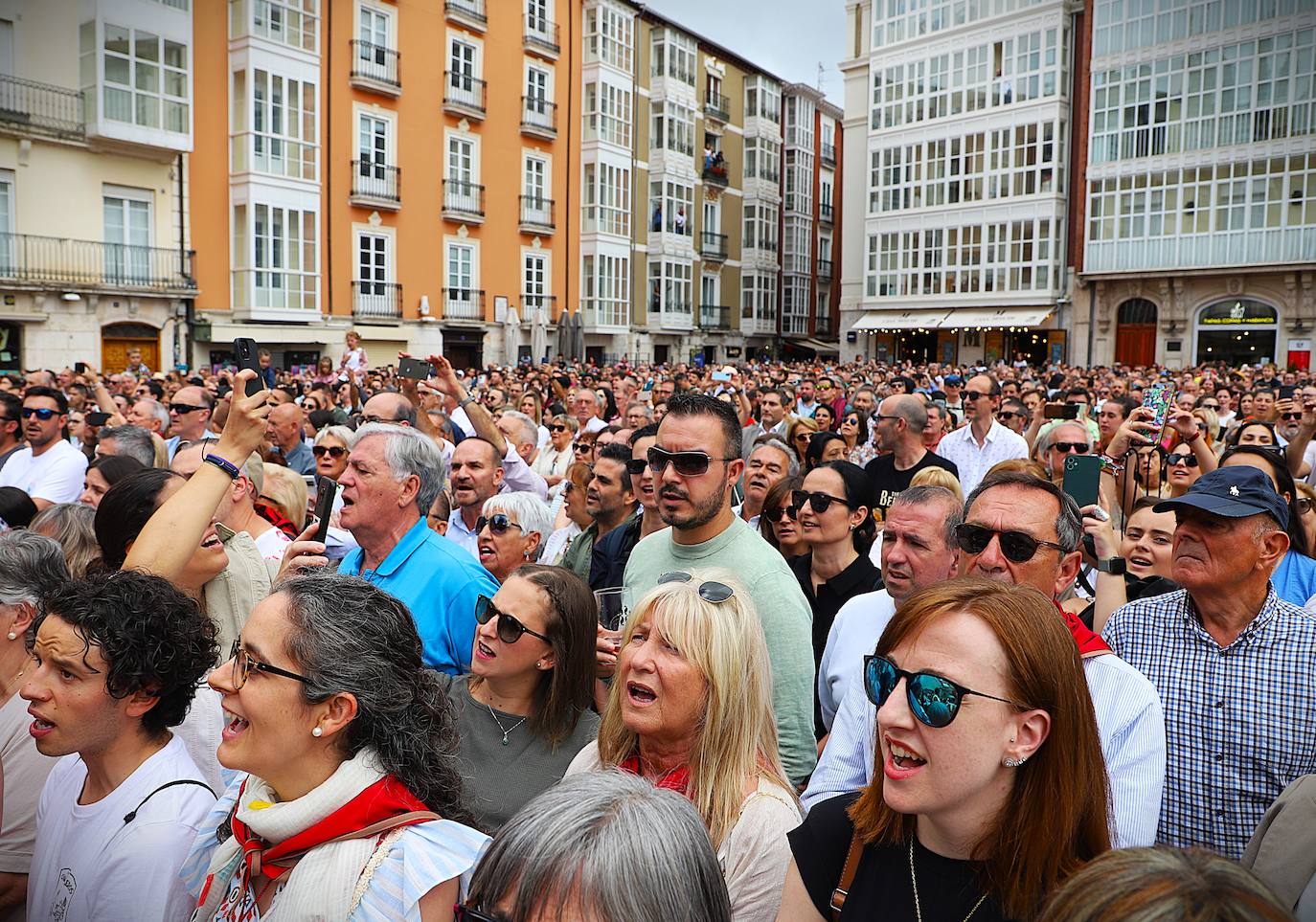 Así ha sido la interpretación del Himno a Burgos en los Sampedros